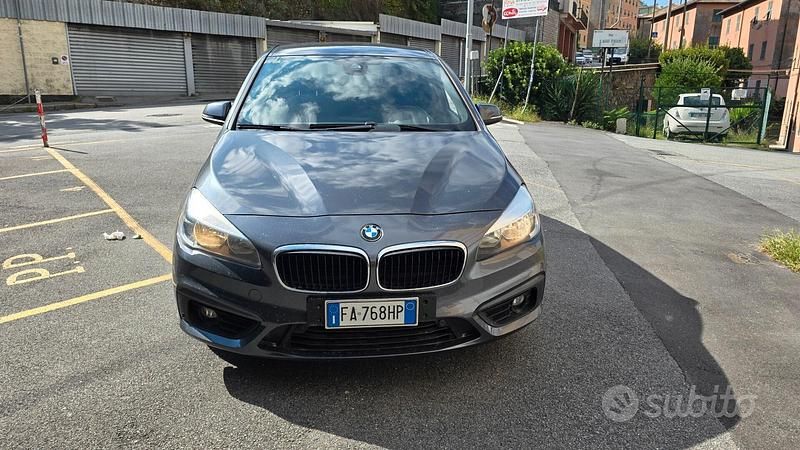 Grigio Usata 2015 BMW 216 Active Tourer Luxury Line Monovolume | 6900 € (Cara) - Immagine 1/4