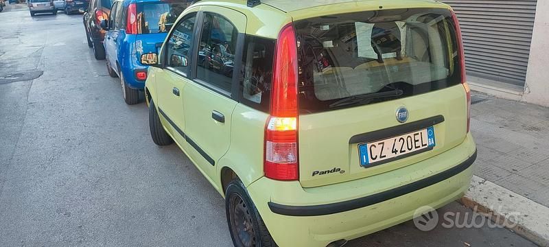 Usata Fiat Panda 70 CV (51 kW) 2006 Utilitaria