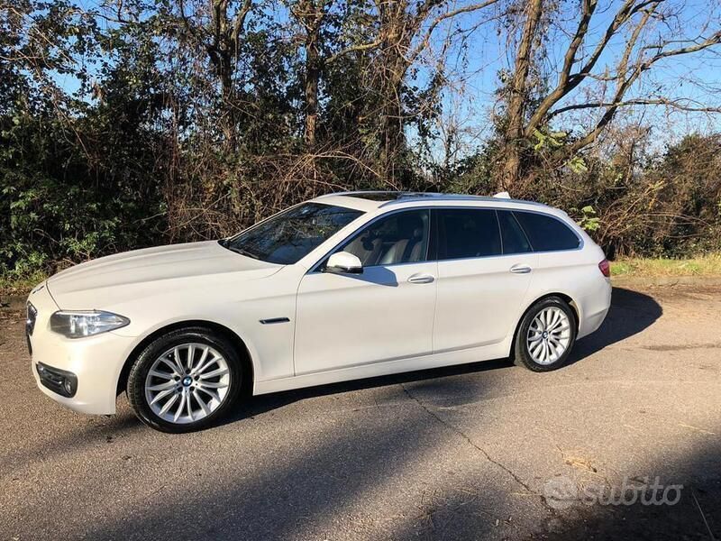 Usata BMW 520 Luxury Line 190 CV (139 kW) 2016 Bianco Station wagon