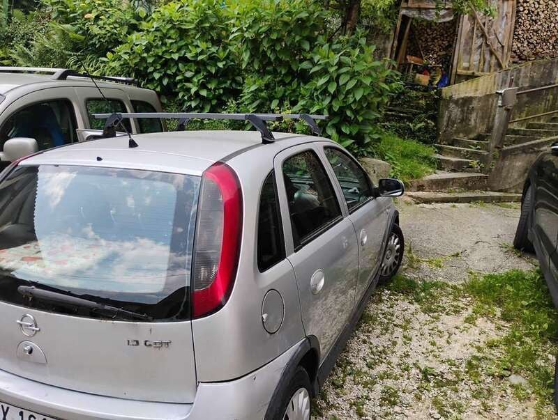 Usata 2005 Opel Corsa Enjoy Tre volumi | 1000 € (Buon prezzo) - Immagine 1/4