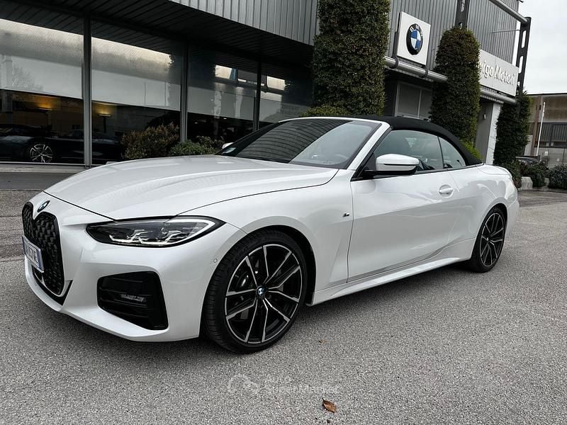 Usata BMW 430 Cabriolet M Sport 245 CV (180 kW) 2023 Mineral white metallizzato Cabrio