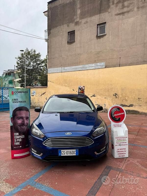 Usata Ford Focus Titanium 95 CV (69 kW) 2015 Blu Berlina