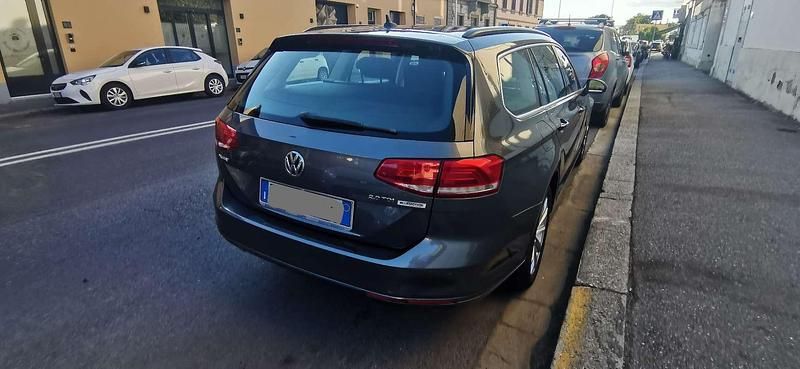 Usata VW Passat Highline 150 CV (110 kW) 2017 Berlina