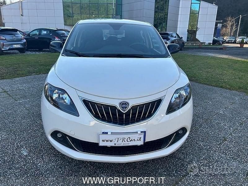 Usata Lancia Ypsilon S 69 CV (50 kW) 2024 Bianco Utilitaria