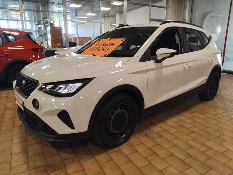 Usata Seat Arona Reference 90 CV (66 kW) 2021 Bianco candy / pastello SUV