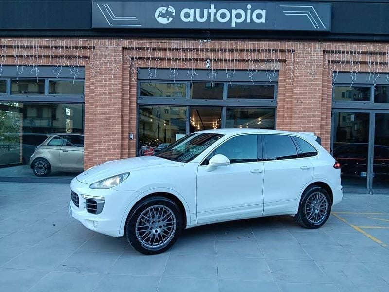 Bianco Usata 2015 Porsche Cayenne SUV | 26.500 € (Buon prezzo) - Immagine 1/4