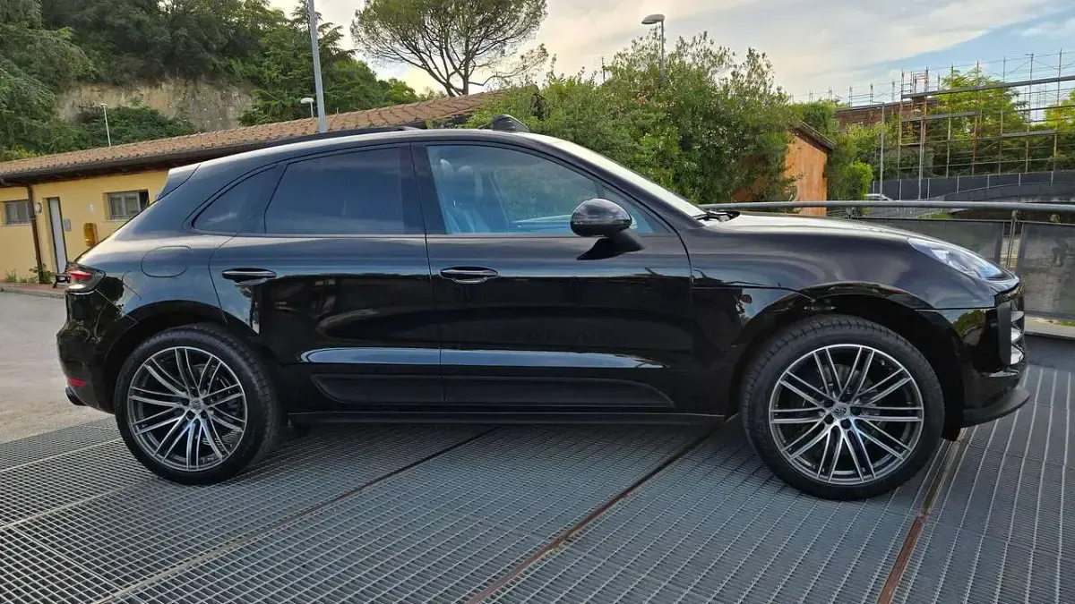 Usado Porsche Macan 245 CV (180 kW) 2020 Negro SUV
