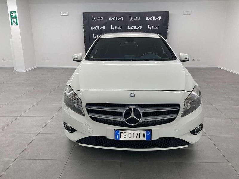 Usata Mercedes A180 109 CV (80 kW) 2014 Bianco Berlina