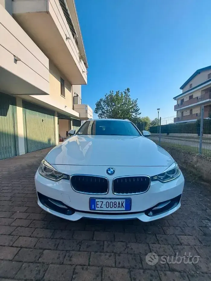 Usata BMW 316 Sport Line 116 CV (85 kW) 2015 Bianco Station wagon