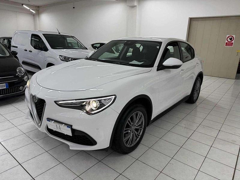 Usata Alfa Romeo Stelvio Business 190 CV (139 kW) 2021 Bianco SUV