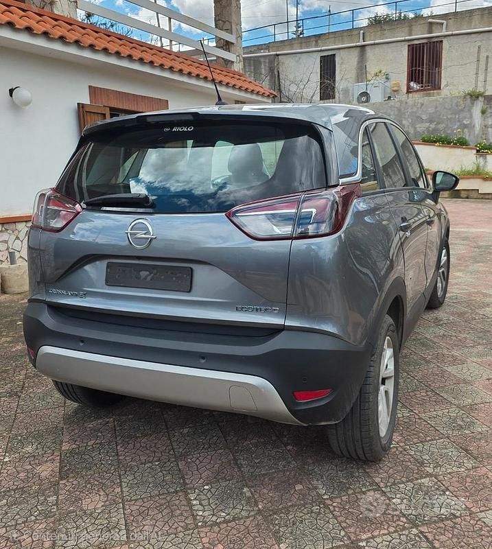 Usata Opel Crossland X Innovation 102 CV (75 kW) 2018 Grigio SUV
