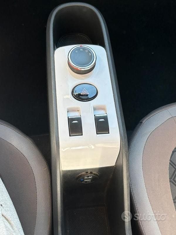 Usata XEV Yoyo 14 kW (20 CV) 2023 Bianco Utilitaria