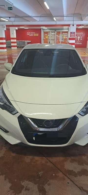 Usata Nissan Micra Acenta 90 CV (66 kW) 2018 Argento Utilitaria