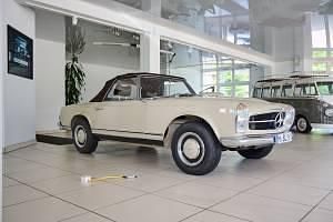 Usata Mercedes 230 150 CV (110 kW) 1966 Beige Cabrio