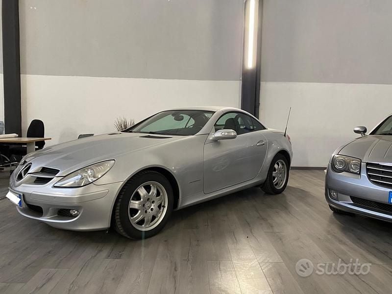 Usata Mercedes SLK200 163 CV (119 kW) 2005 Grigio Cabrio