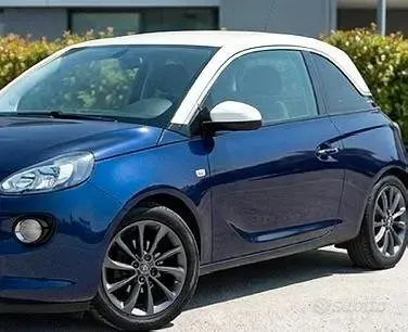 Usata Opel Adam 101 CV (74 kW) 2013 Bluazzurro Utilitaria