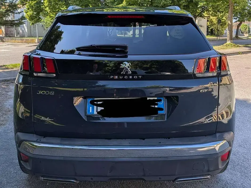 Usata Peugeot 3008 GT 181 CV (133 kW) 2018 Grigio SUV