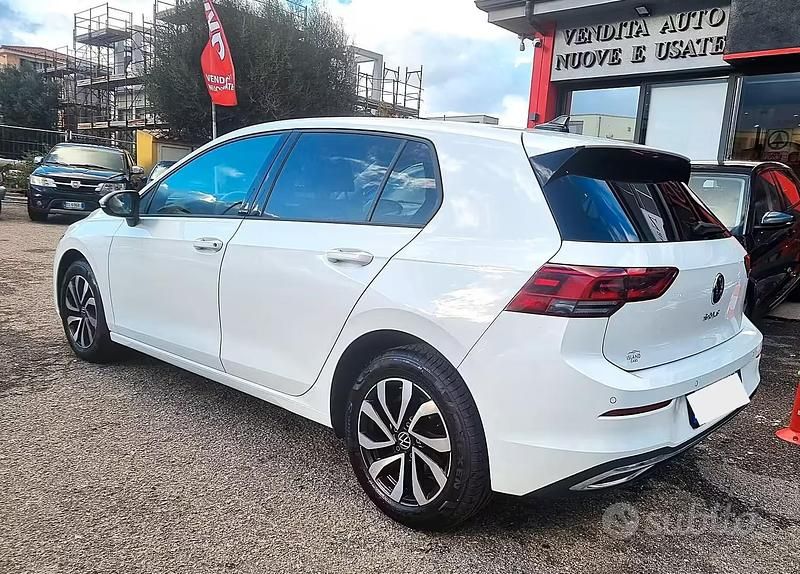 Usata VW Golf VIII Style 131 CV (96 kW) 2022 Bianco Berlina