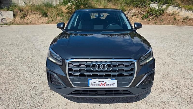 Usata Audi Q2 Business 115 CV (84 kW) 2021 Grigio SUV