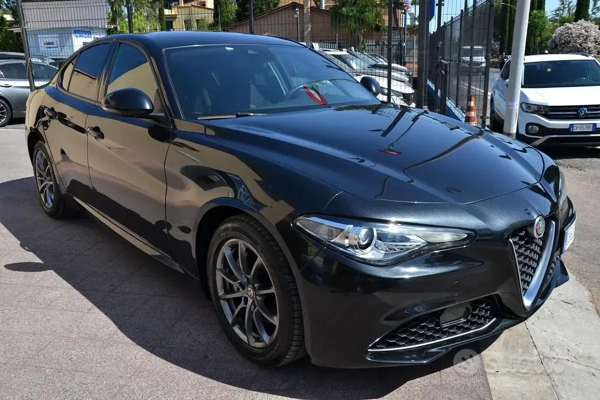 Usata Alfa Romeo Giulia 201 CV (147 kW) 2021 Nero Berlina