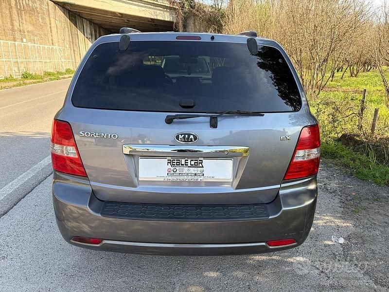 Usata Kia Sorento Active 170 CV (125 kW) 2006 Grigio SUV