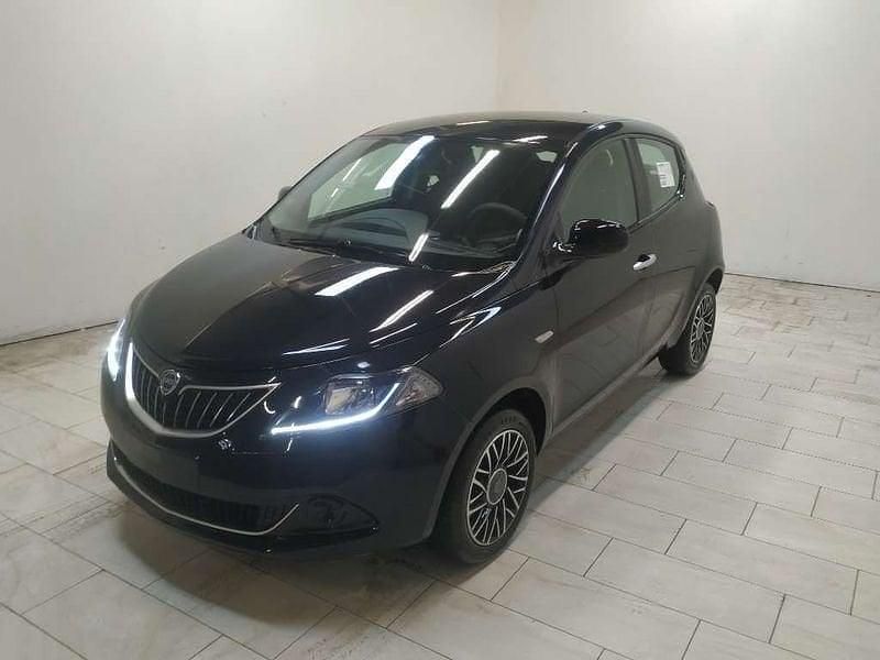 Usata Lancia Ypsilon S 69 CV (50 kW) 2024 Nero Utilitaria