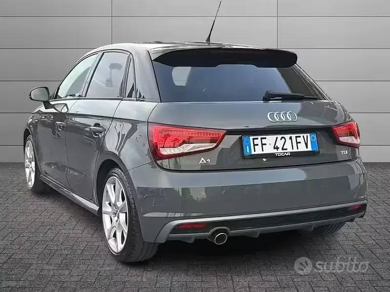 Begagnad Audi A1 Admired 90 HK (66 kW) 2016 Grå Halvkombi