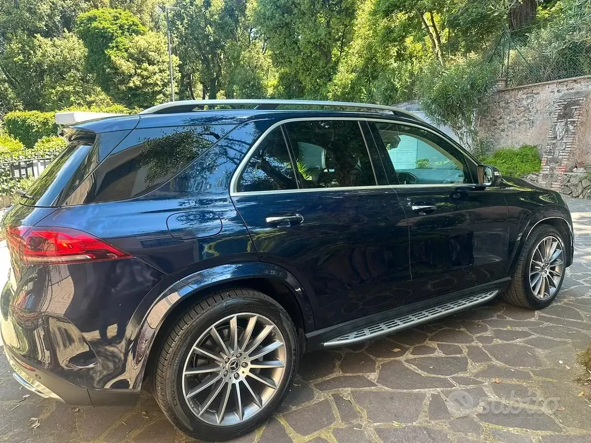 Usata Mercedes GLE300 258 CV (189 kW) 2020 Bluazzurro SUV