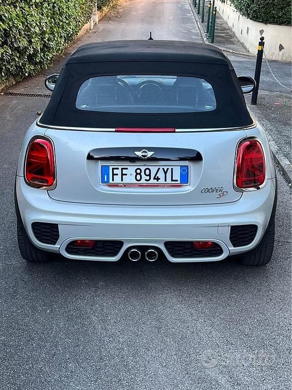 Usata Mini Cooper SD Cabriolet 170 CV (125 kW) 2016 Cabrio