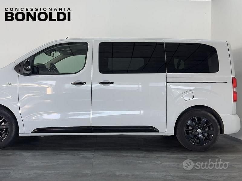 Usata Toyota Proace Verso Edition 180 CV (132 kW) 2023 Bianco Station wagon