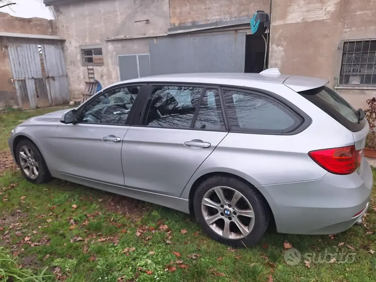 Usata BMW 320 184 CV (135 kW) 2012 Grigio Station wagon