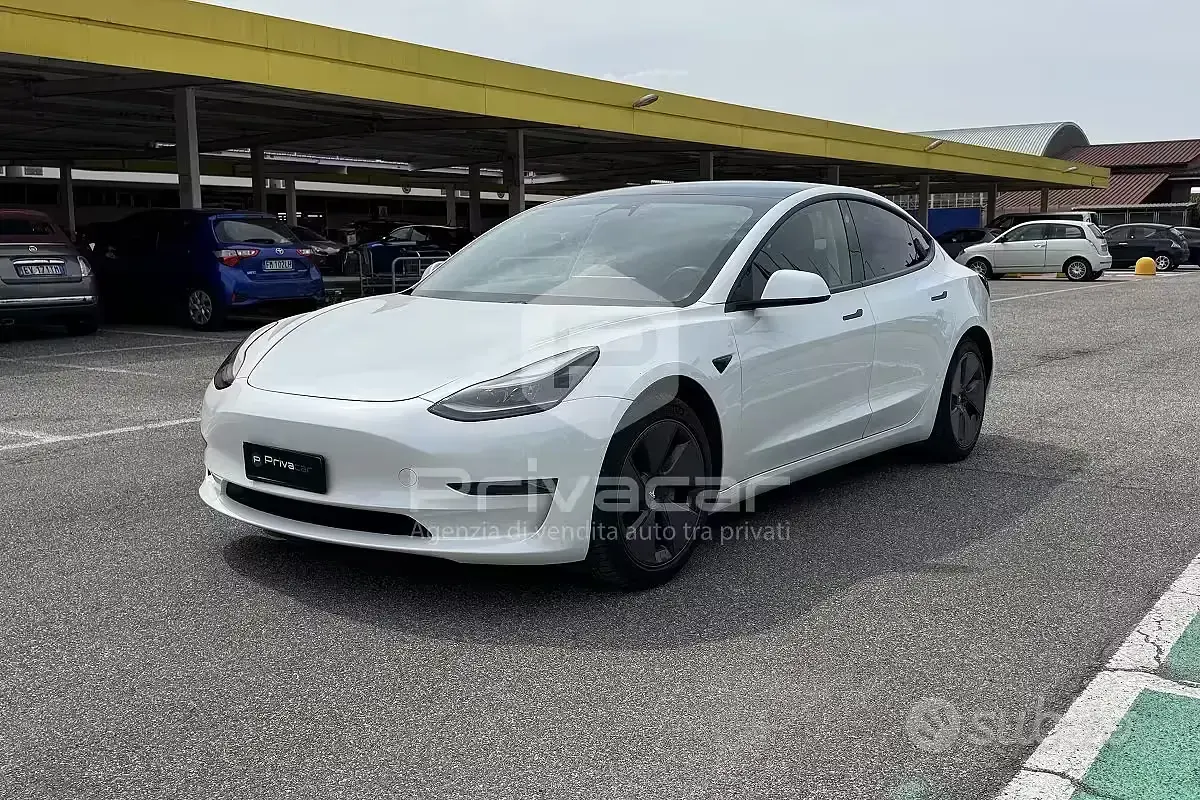 Usata Tesla Model 3 152 kW (208 CV) 2021 Bianco Berlina
