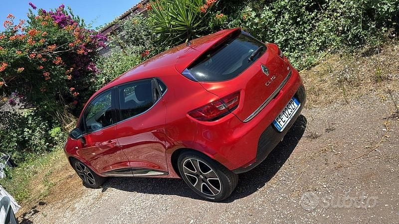 Usata Renault Clio IV Dynamique 90 CV (66 kW) 2016 Rosso Berlina