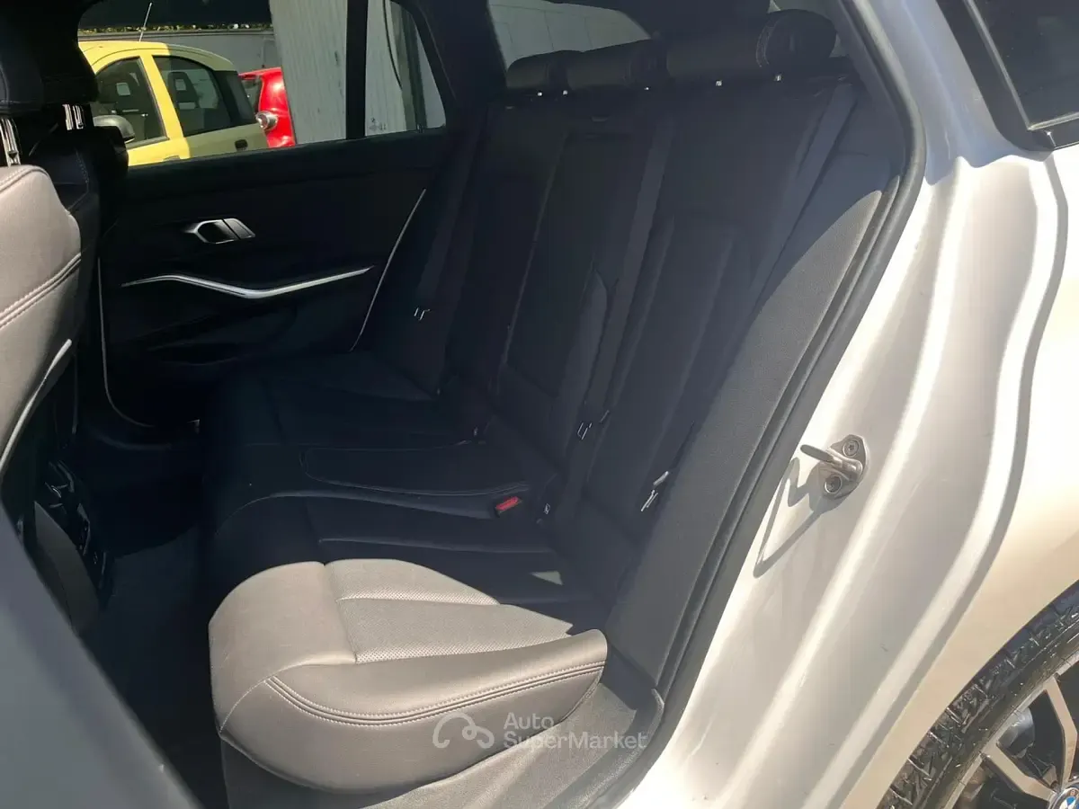 Usata BMW 330 M Sport 252 CV (185 kW) 2022 Bianco Station wagon