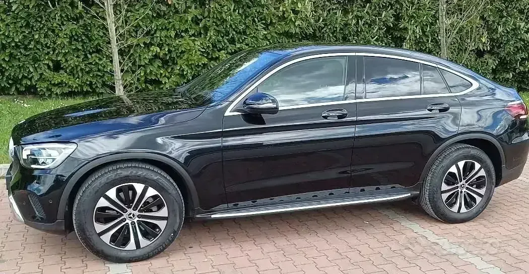 Usata Mercedes GLC200 163 CV (119 kW) 2023 Nero SUV