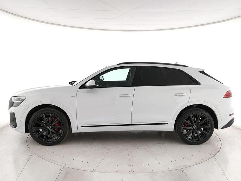 Nuova Audi Q8 S-Line 286 CV (210 kW) 2026 Bianco SUV