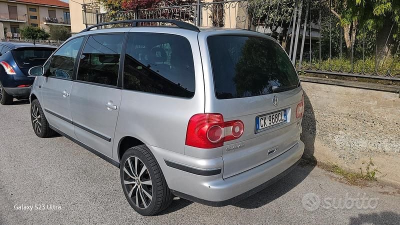 Usata VW Sharan 130 CV (95 kW) 2004 Grigio Monovolume