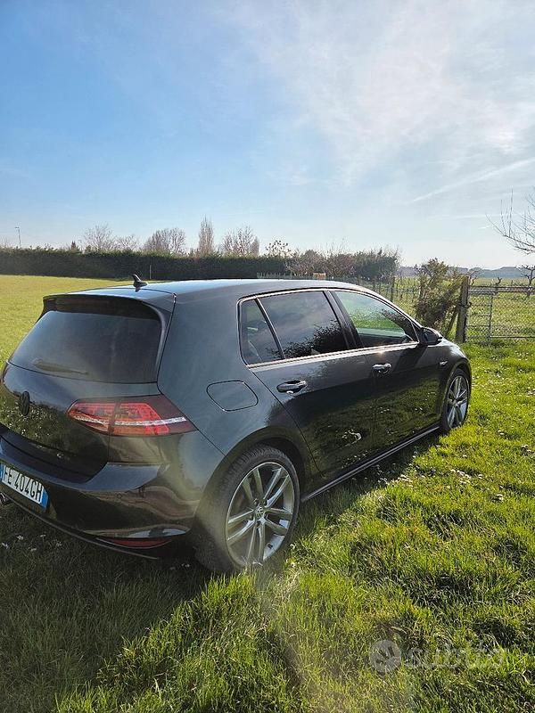 Usata VW Golf VII Sportline 184 CV (135 kW) 2015 Grigio Berlina