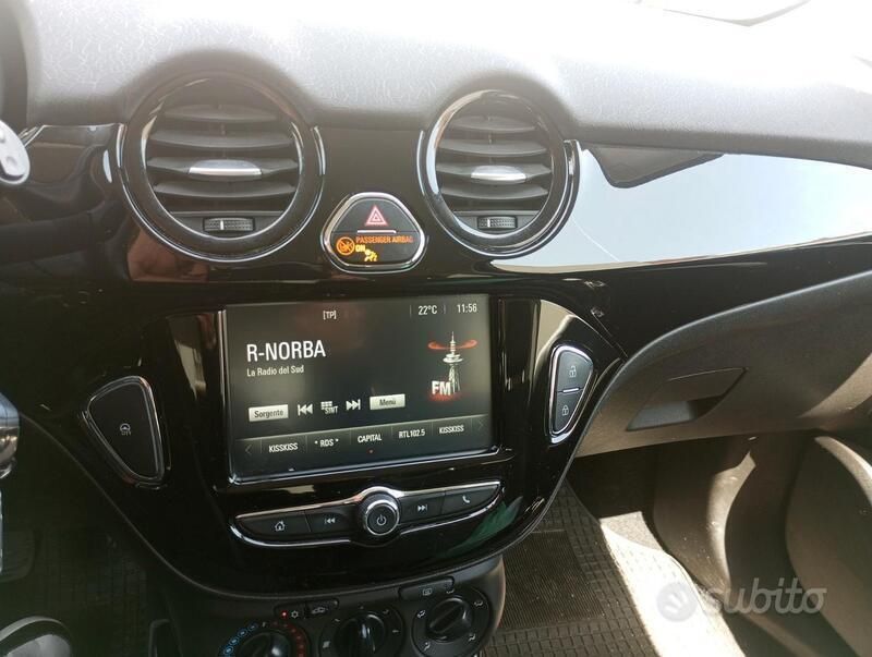 Usata Opel Adam 69 CV (50 kW) 2016 Utilitaria