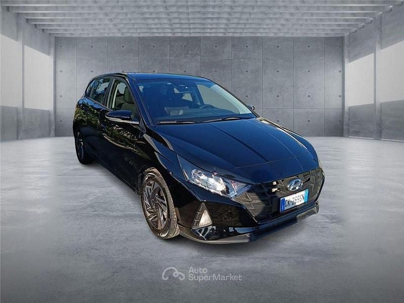 Nero Usata 2022 Hyundai i20 Tre volumi | 15.000 € (Buon prezzo) - Immagine 1/4