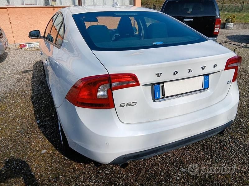 Usata Volvo S60 2011 Bianco Berlina