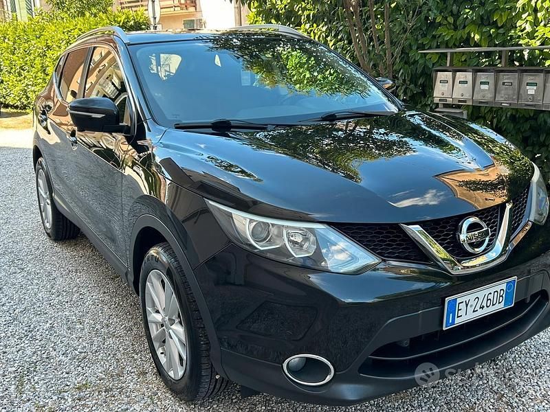 Usata Nissan Qashqai 360º 110 CV (80 kW) 2015 Nero SUV