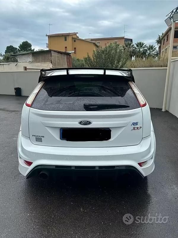 Usata Ford Focus ST 225 CV (165 kW) 2008 Bianco Berlina