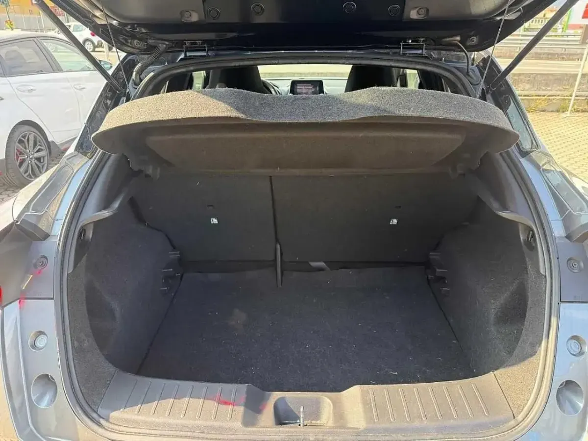 Usata Nissan Juke N-Connecta 114 CV (83 kW) 2021 Grigio SUV