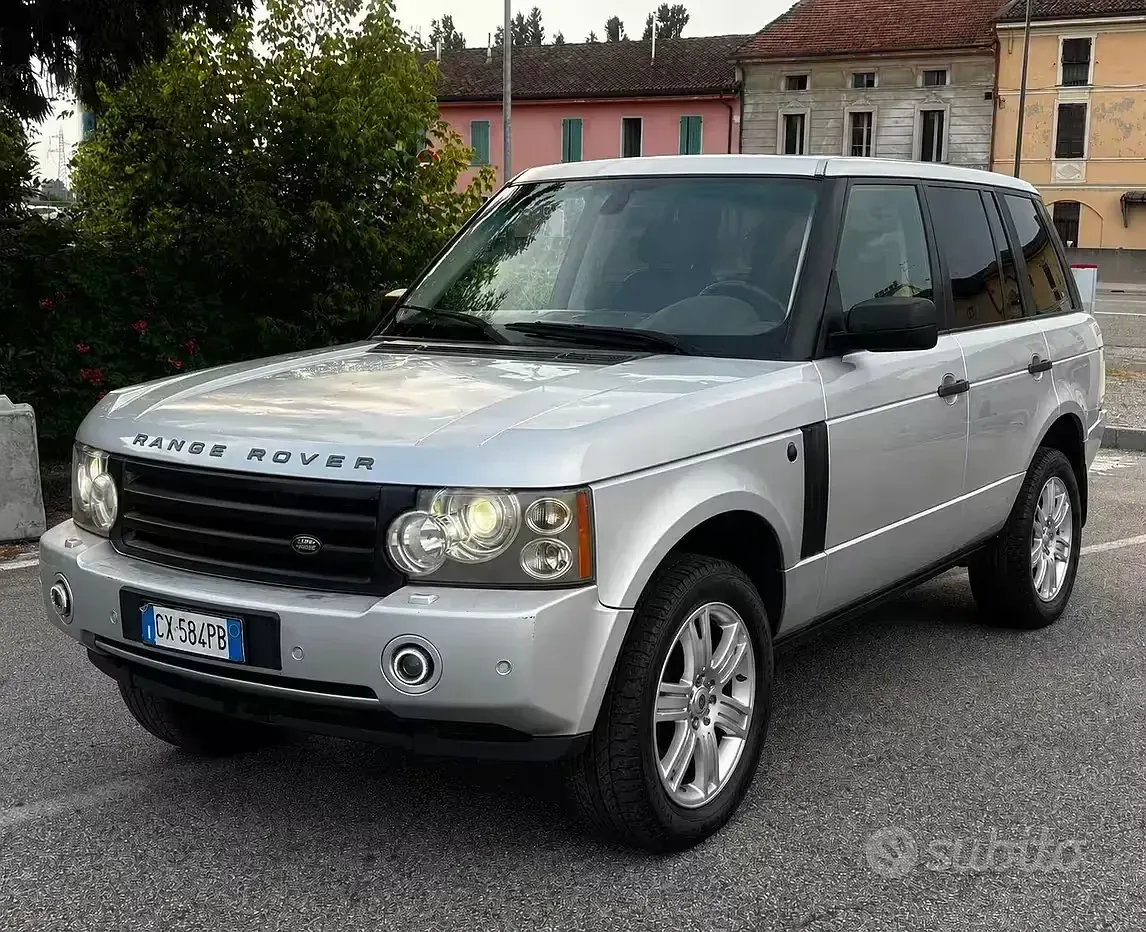 Usata Land Rover Range Rover Vogue 208 CV (152 kW) 2005 Grigio SUV