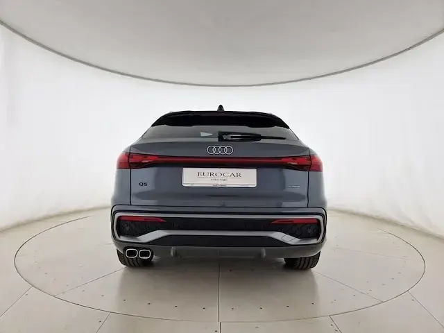 Usata Audi Q5 Sportback Advanced 204 CV (150 kW) 2025 Grigio daytona perla SUV