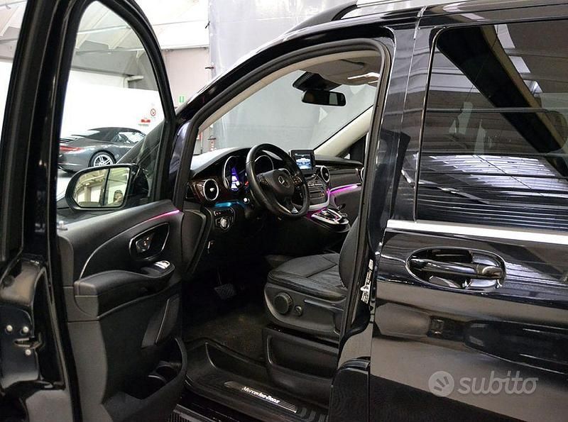 Usata Mercedes V250 Premium 190 CV (139 kW) 2016 Nero Monovolume