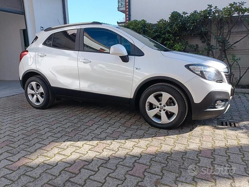 Usata Opel Mokka Cosmo 116 CV (85 kW) 2014 Bianco SUV