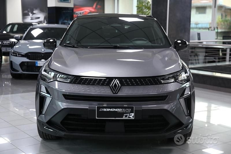 Usata Renault Captur Techno 91 CV (66 kW) 2025 Grigio SUV