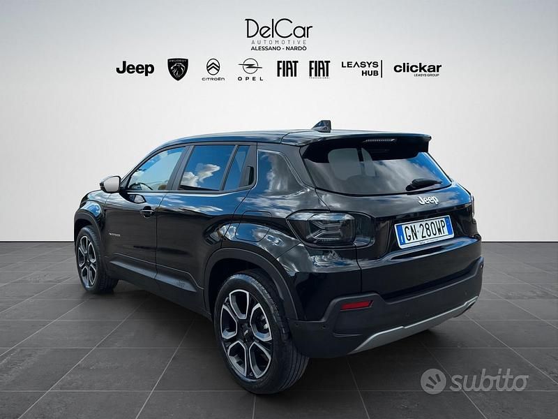Usata Jeep Avenger Summit 100 CV (73 kW) 2023 Nero SUV